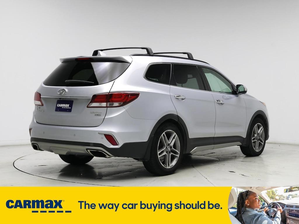 used 2018 Hyundai Santa Fe car, priced at $17,998