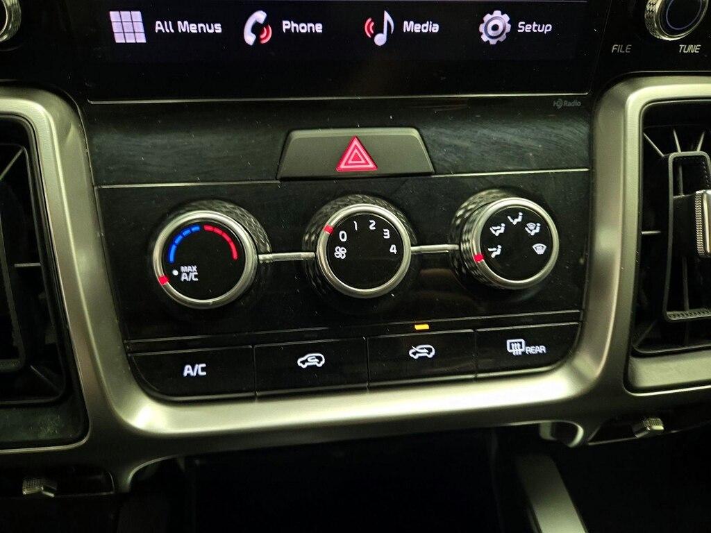 used 2023 Kia Sorento car, priced at $22,998