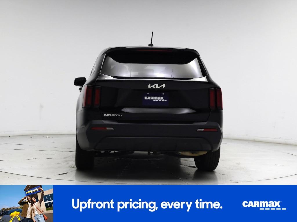 used 2023 Kia Sorento car, priced at $22,998