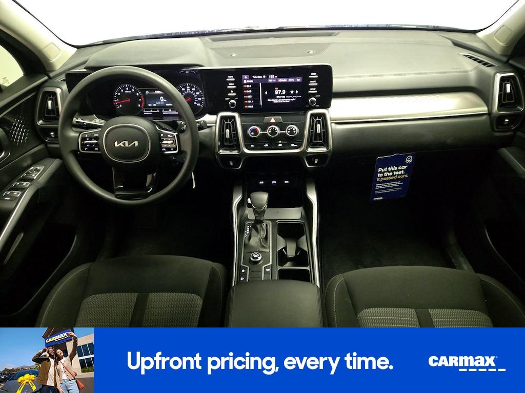 used 2023 Kia Sorento car, priced at $22,998
