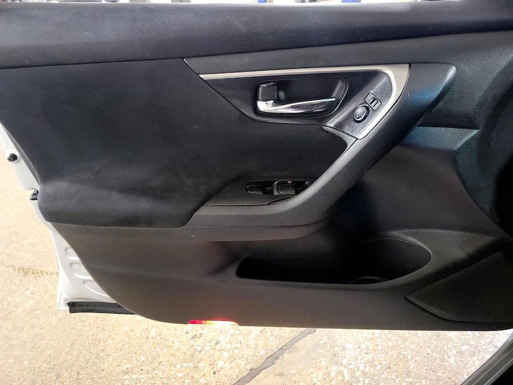 used 2014 Nissan Altima car, priced at $11,998