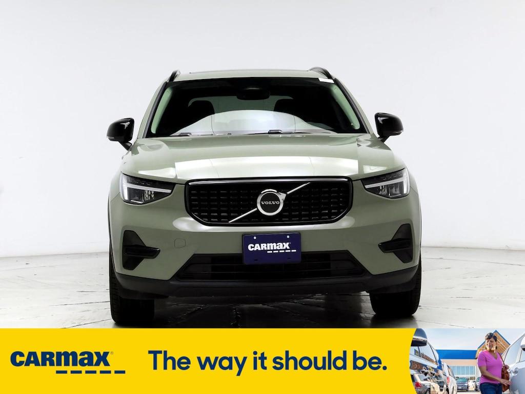 used 2024 Volvo XC40 car, priced at $37,998