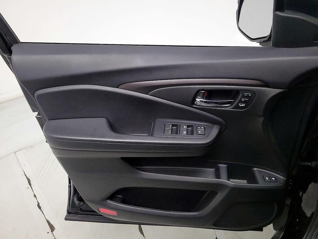 used 2020 Honda Pilot car, priced at $25,998