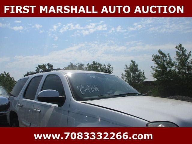 used 2009 GMC Yukon Hybrid car, priced at $2,900