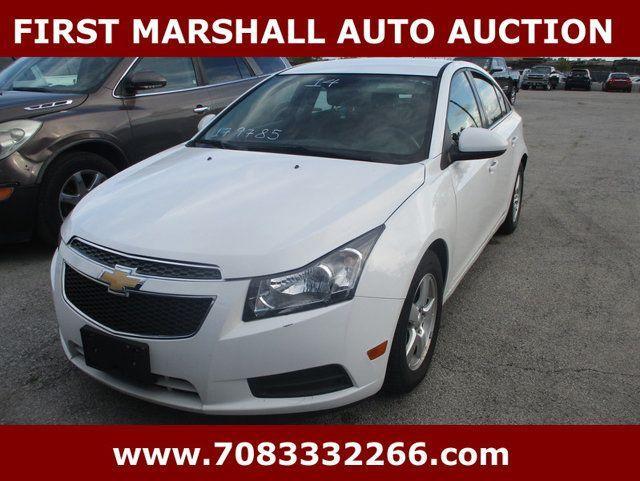 used 2014 Chevrolet Cruze car, priced at $1,900