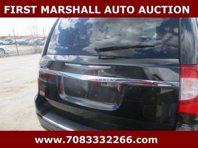 used 2015 Chrysler Town & Country car, priced at $2,100