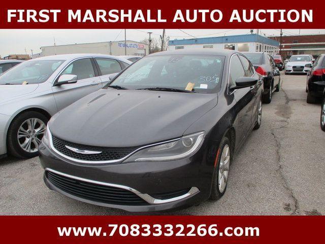 used 2015 Chrysler 200 car, priced at $2,900