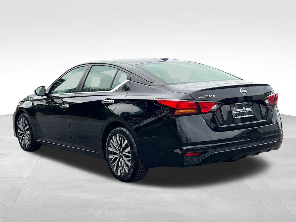 used 2023 Nissan Altima car, priced at $17,995