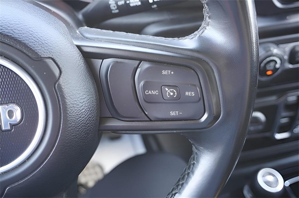 used 2021 Jeep Wrangler Unlimited car, priced at $27,997