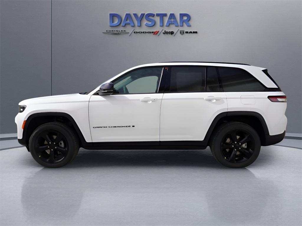 new 2025 Jeep Grand Cherokee car, priced at $44,774