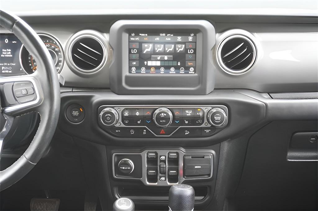 used 2019 Jeep Wrangler Unlimited car, priced at $27,555