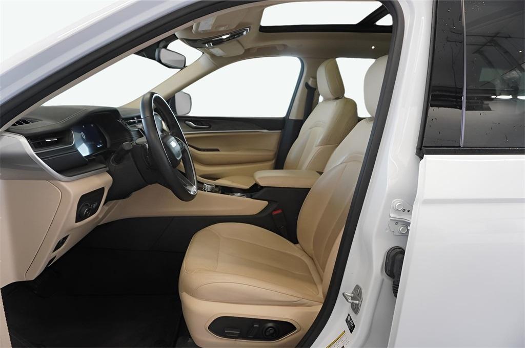 used 2021 Jeep Grand Cherokee L car, priced at $30,555