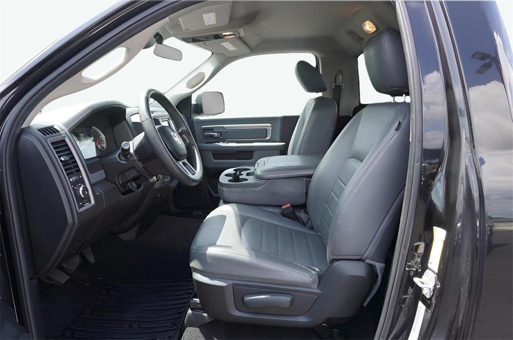 used 2019 Ram 1500 Classic car, priced at $17,999