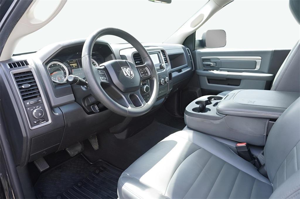 used 2019 Ram 1500 Classic car, priced at $17,999