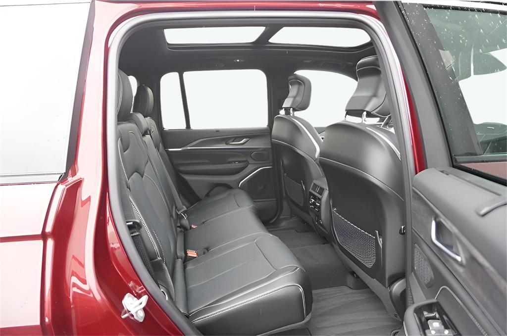 used 2025 Jeep Grand Cherokee car, priced at $55,777