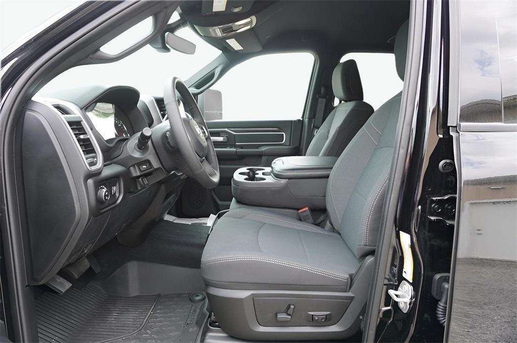new 2024 Ram 2500 car, priced at $75,935