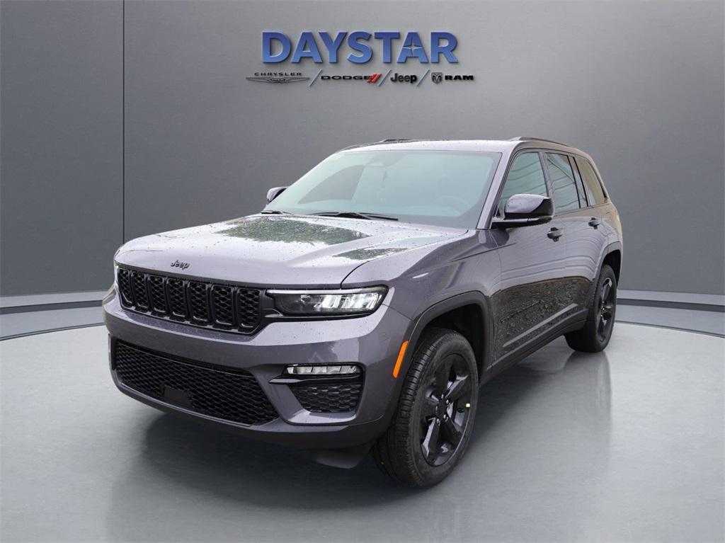 new 2025 Jeep Grand Cherokee car, priced at $50,805