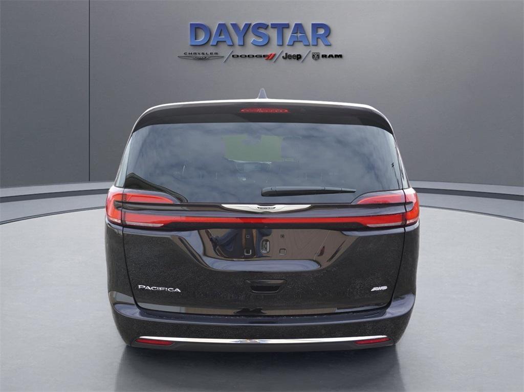 new 2025 Chrysler Pacifica car, priced at $45,885