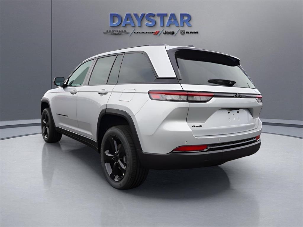 new 2025 Jeep Grand Cherokee car, priced at $48,870