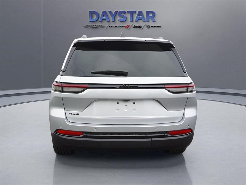 new 2025 Jeep Grand Cherokee car, priced at $48,870