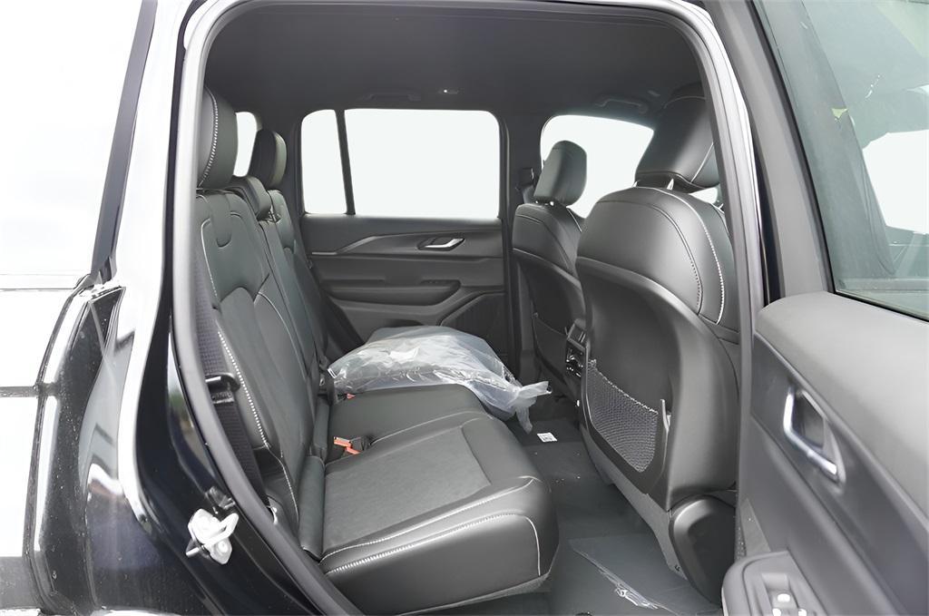 new 2025 Jeep Grand Cherokee car, priced at $48,870
