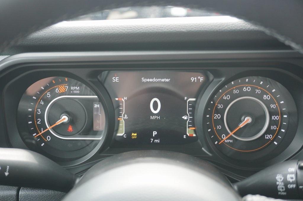 new 2025 Jeep Wrangler car, priced at $54,370