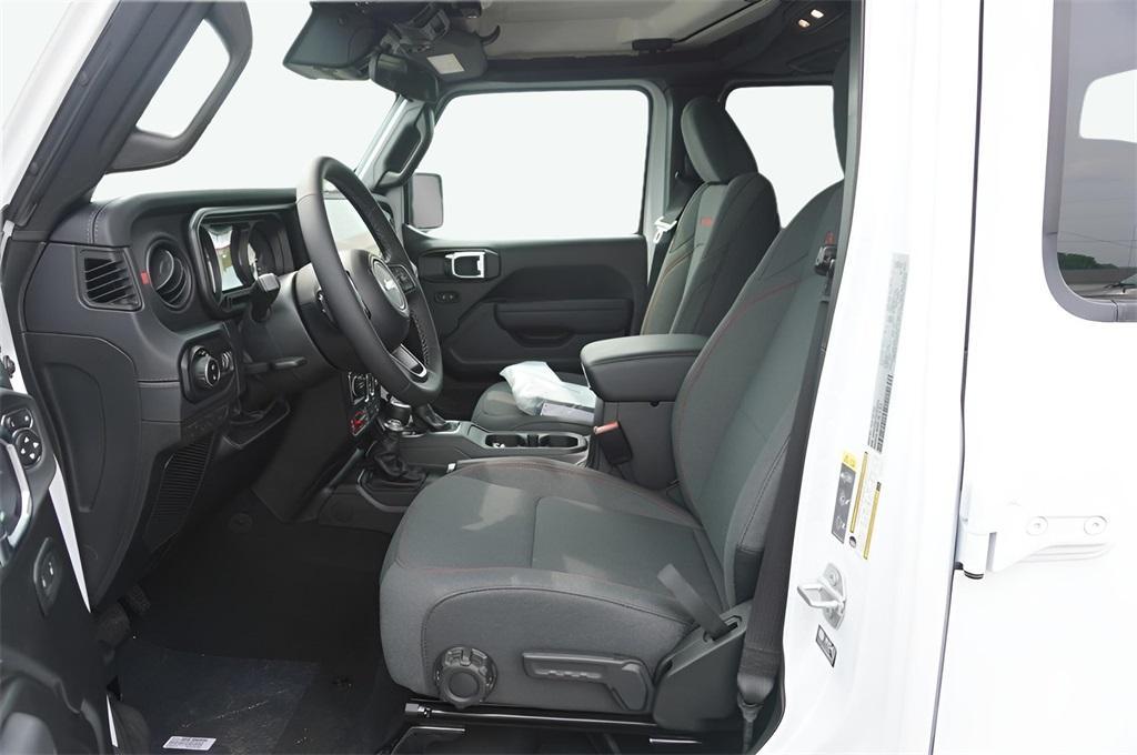 new 2025 Jeep Gladiator car, priced at $56,155