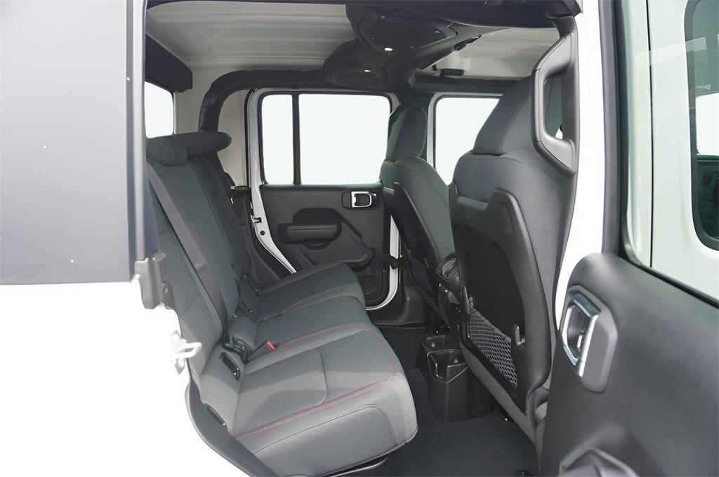 new 2025 Jeep Gladiator car, priced at $56,155