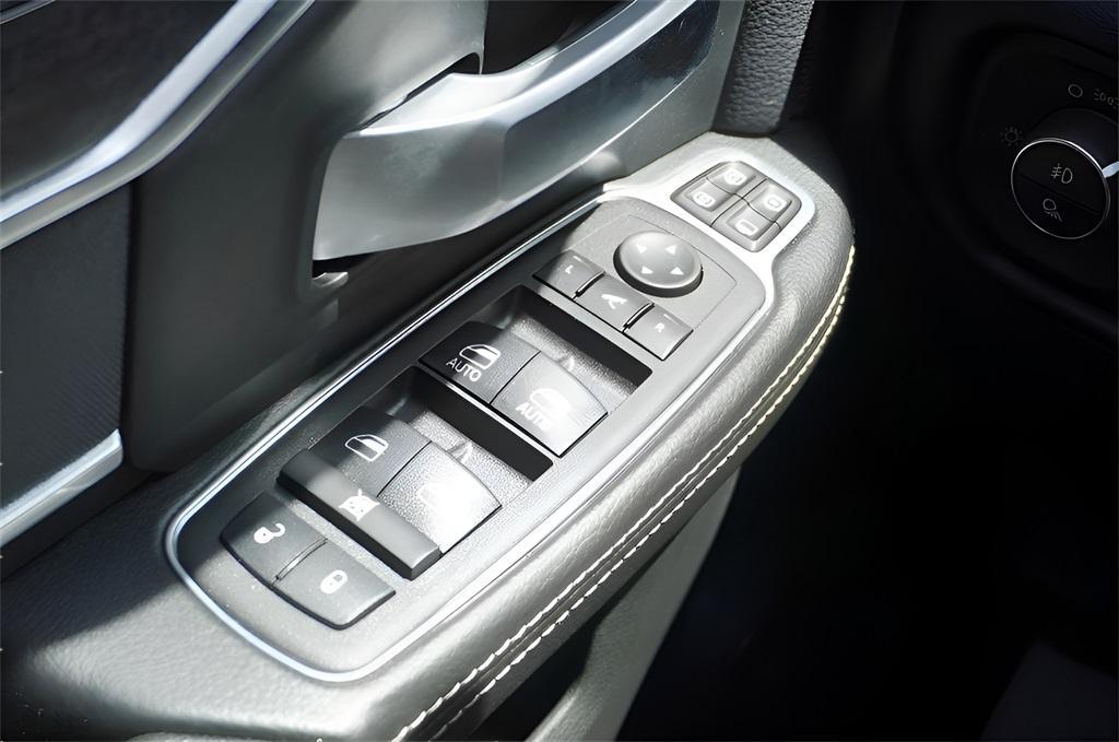 new 2024 Ram 2500 car, priced at $77,075