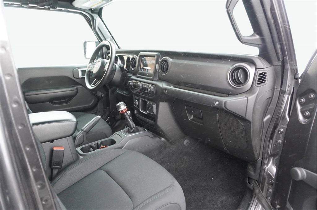 used 2022 Jeep Gladiator car, priced at $30,737