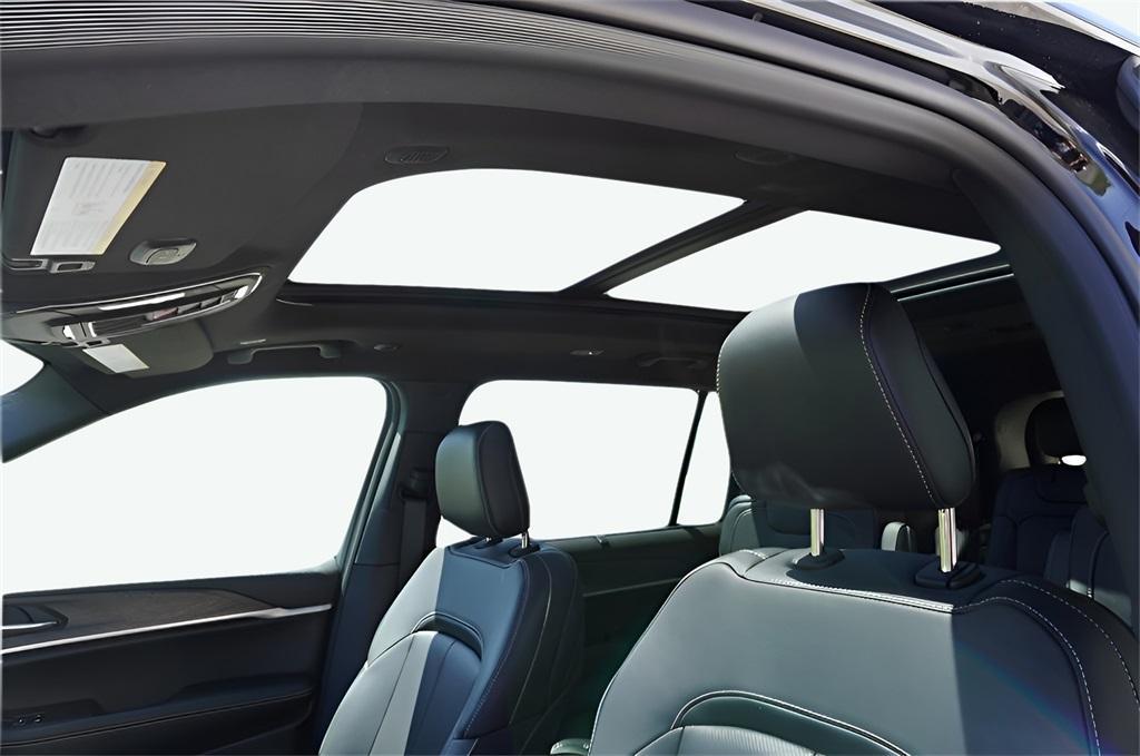 new 2025 Jeep Grand Cherokee L car, priced at $59,535