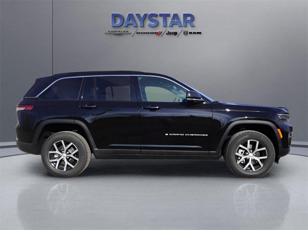 new 2024 Jeep Grand Cherokee car, priced at $44,310