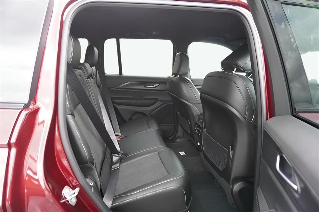new 2025 Jeep Grand Cherokee car, priced at $48,870
