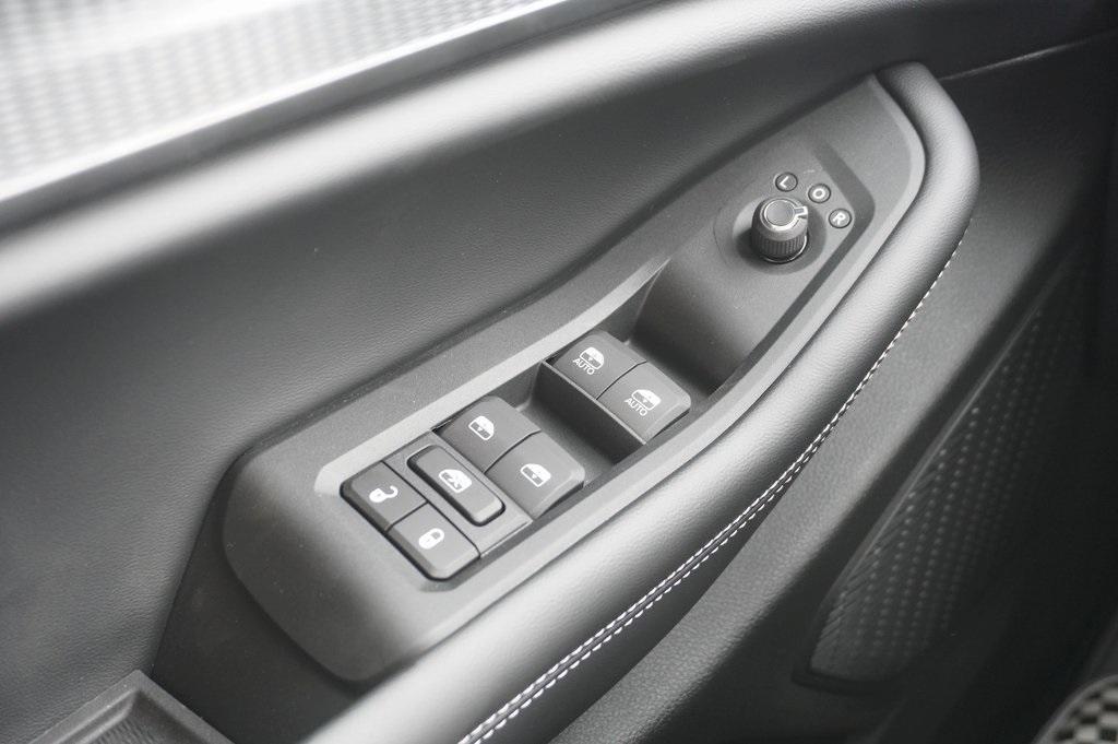 new 2025 Jeep Grand Cherokee car, priced at $48,870