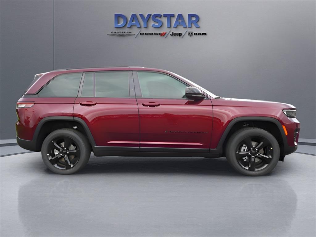 new 2025 Jeep Grand Cherokee car, priced at $48,870