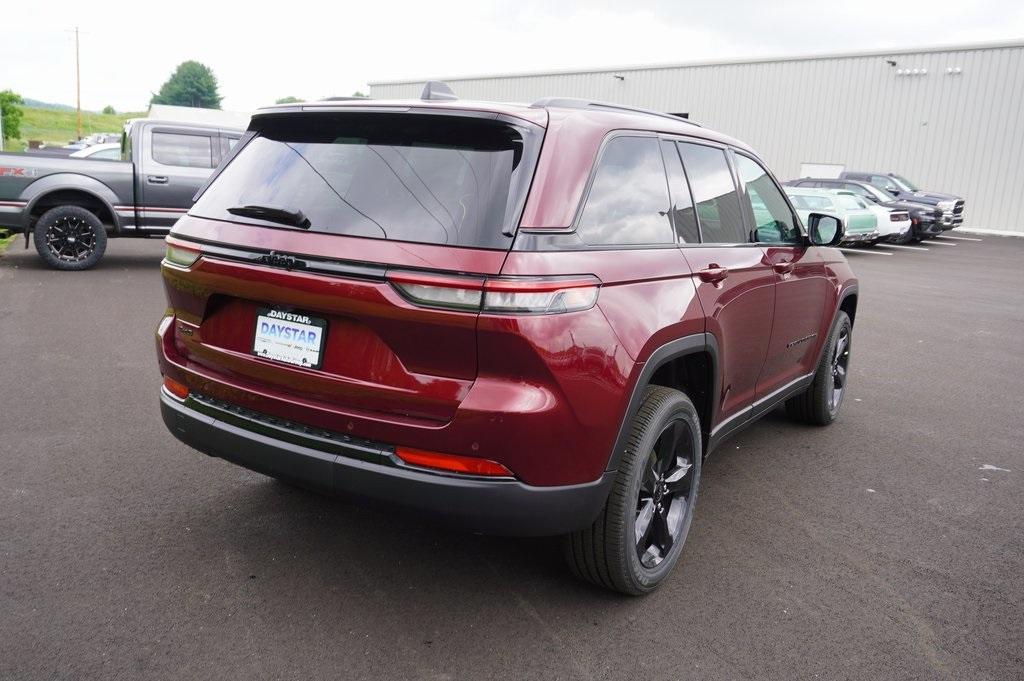 new 2025 Jeep Grand Cherokee car, priced at $48,870