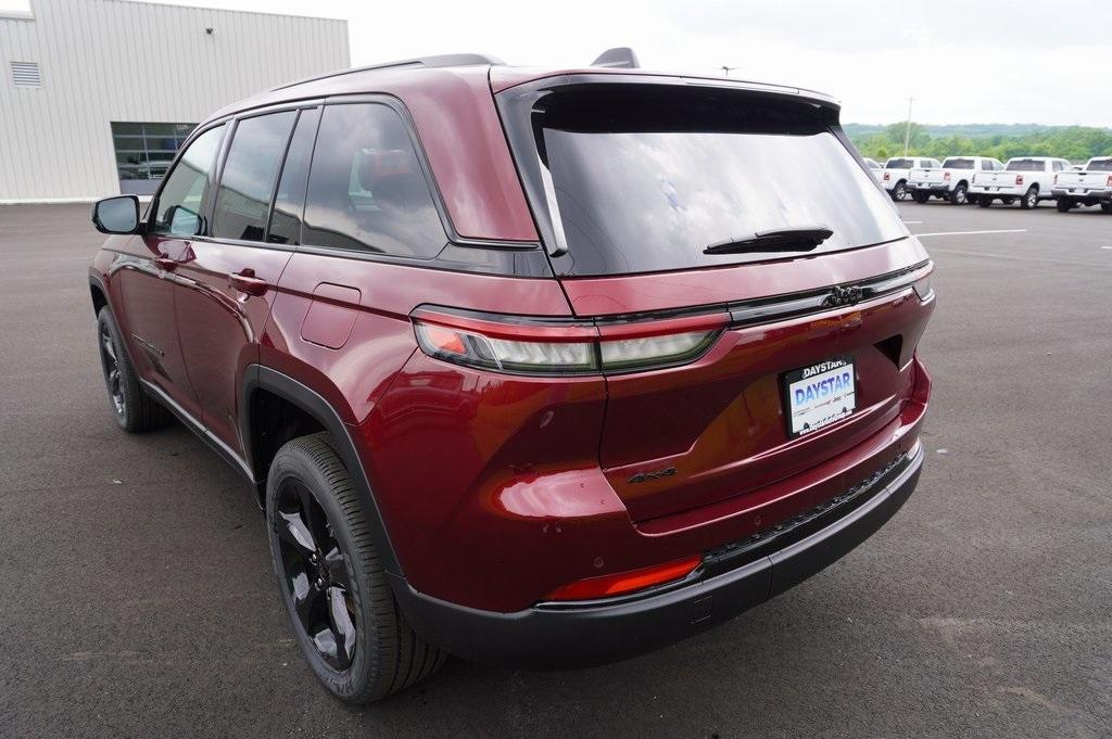 new 2025 Jeep Grand Cherokee car, priced at $48,870