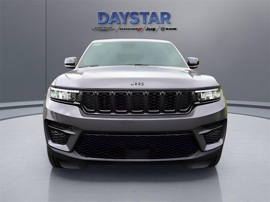 new 2025 Jeep Grand Cherokee car, priced at $46,870