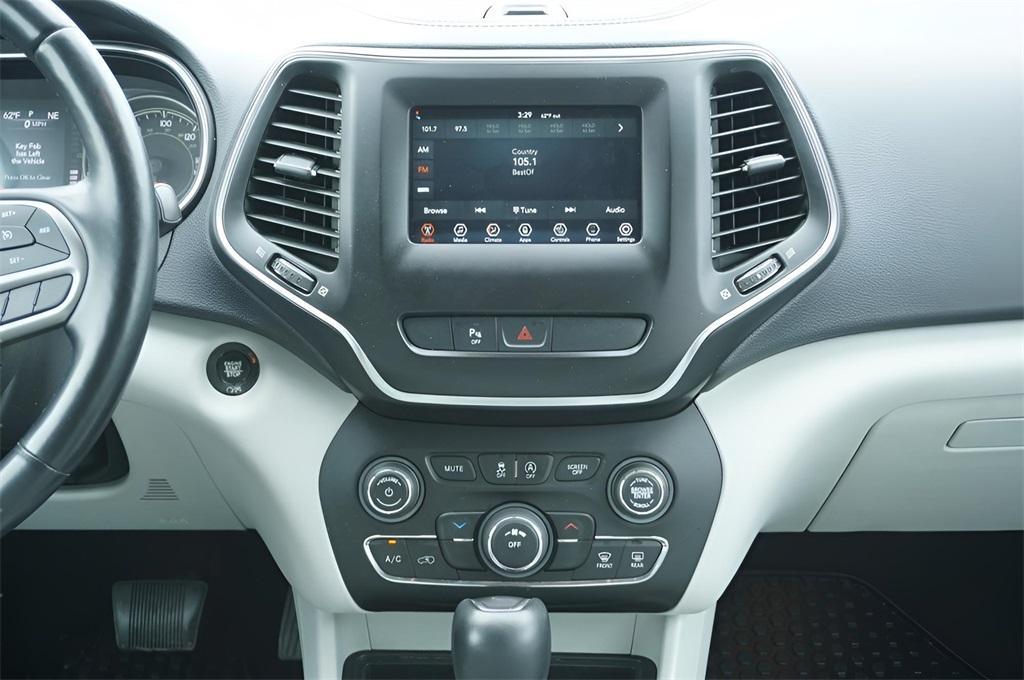 used 2020 Jeep Cherokee car, priced at $18,555