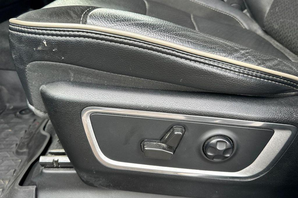used 2021 Ram 1500 car, priced at $33,100