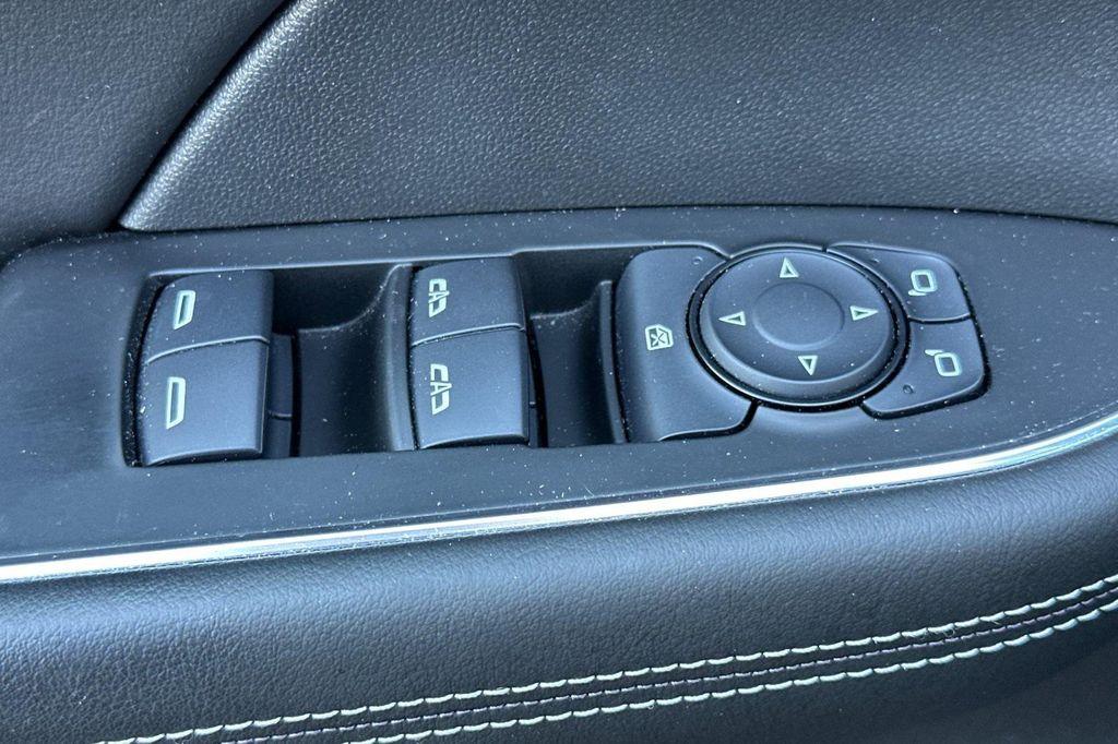 used 2022 Buick Envision car, priced at $29,500