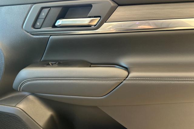 new 2025 GMC Terrain car, priced at $33,395