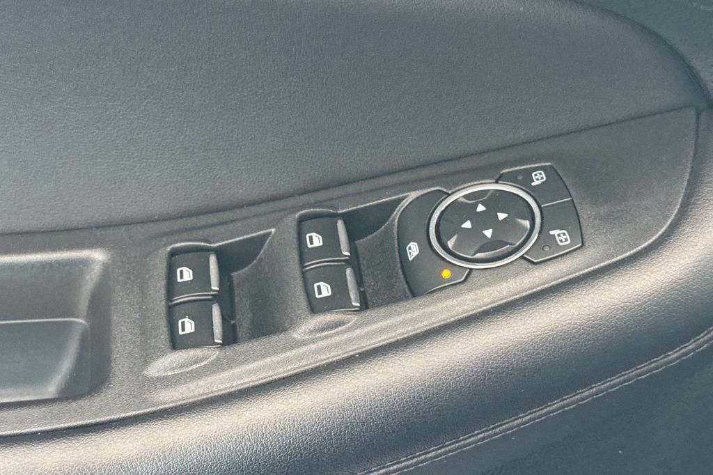 used 2023 Ford Edge car