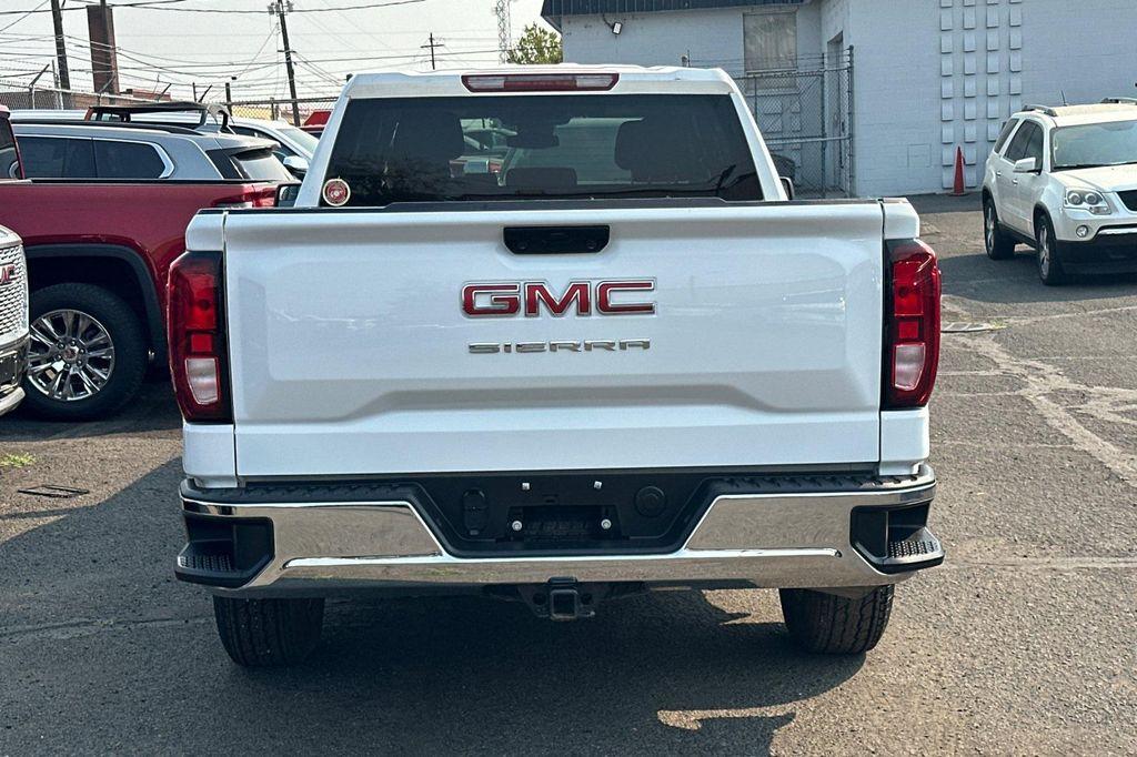 used 2024 GMC Sierra 1500 car, priced at $38,900