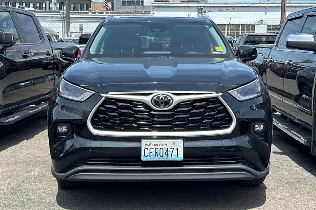 used 2021 Toyota Highlander car, priced at $37,995
