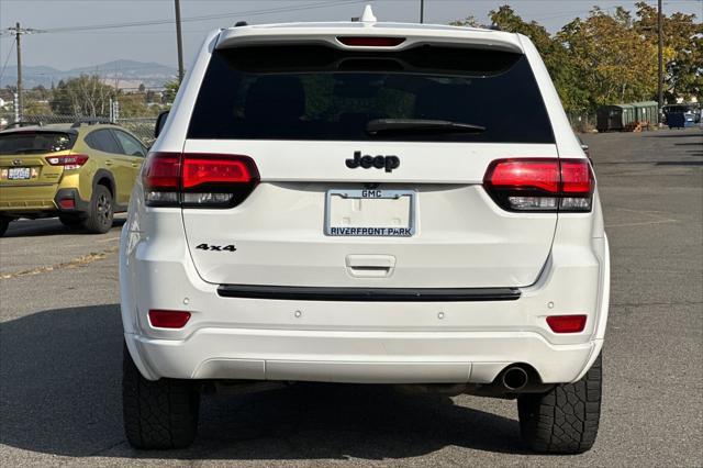 used 2018 Jeep Grand Cherokee car, priced at $17,500