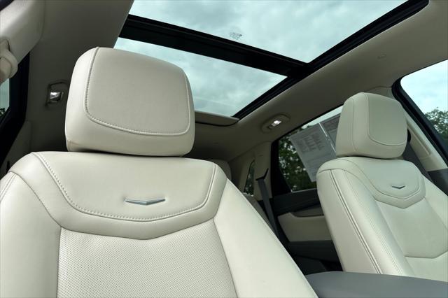 used 2022 Cadillac XT5 car, priced at $34,995
