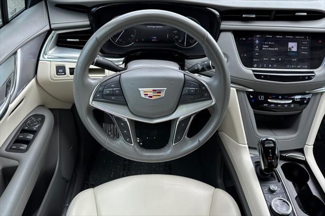 used 2022 Cadillac XT5 car, priced at $34,995