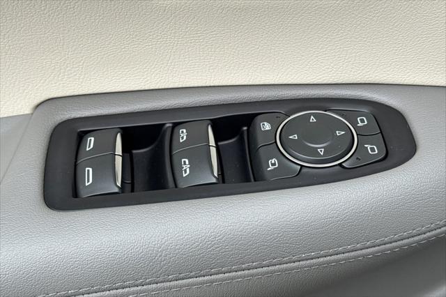 used 2022 Cadillac XT5 car, priced at $34,995