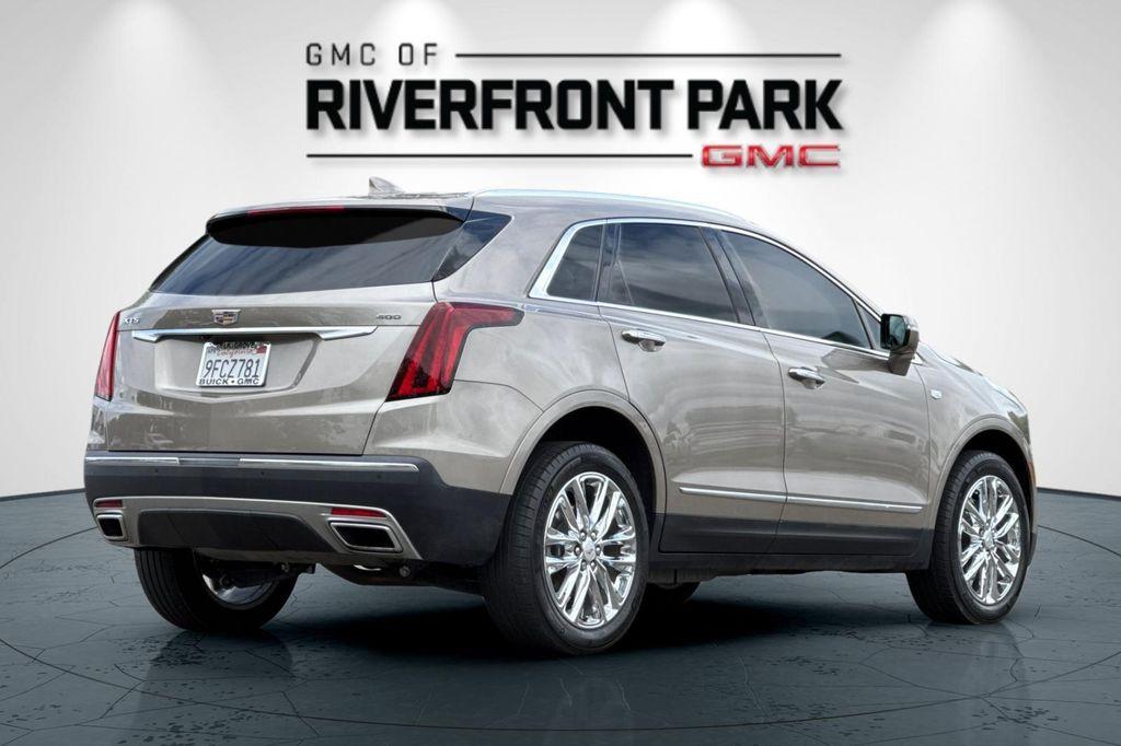 used 2022 Cadillac XT5 car, priced at $31,900